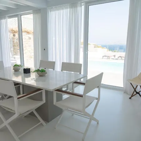 Mykonos Collection * Glastros (Mykonos)